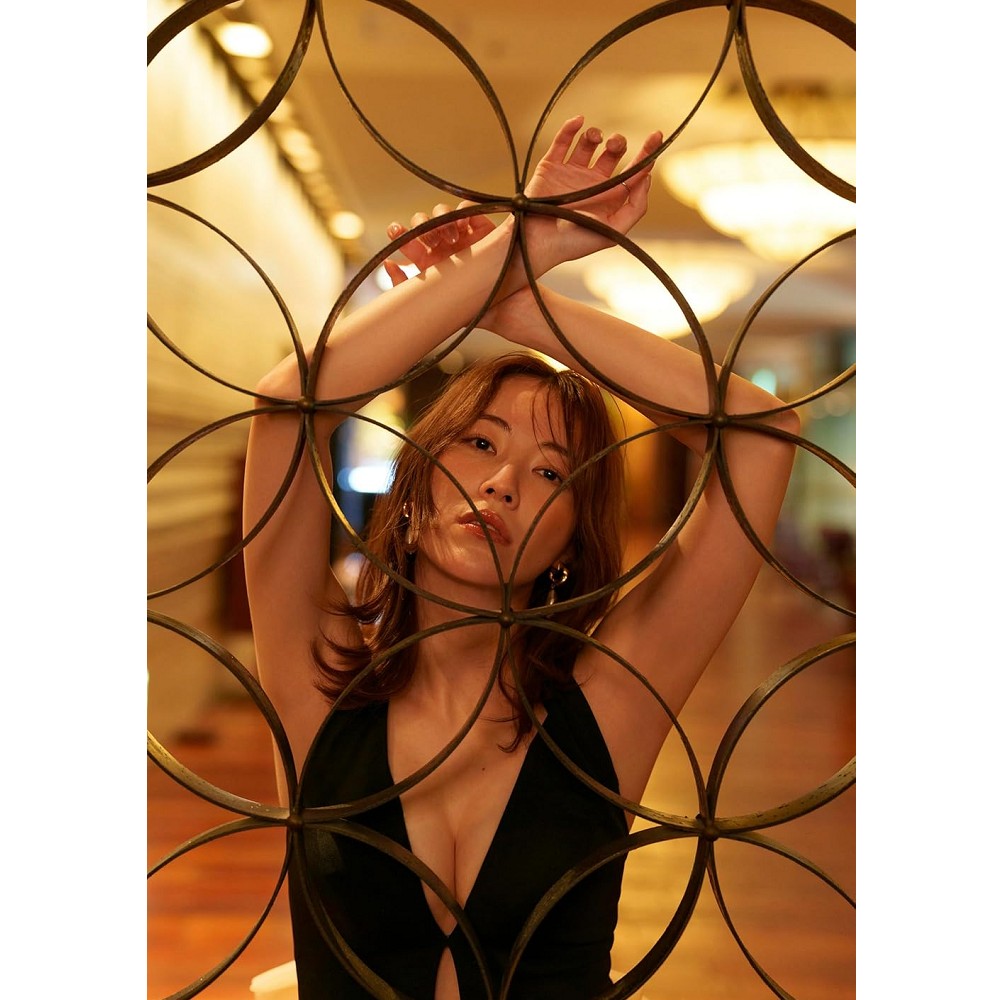 松井珠理奈 復刻版 松井珠理奈 復刻版 松井珠理奈、10年ぶり写真集の表紙が