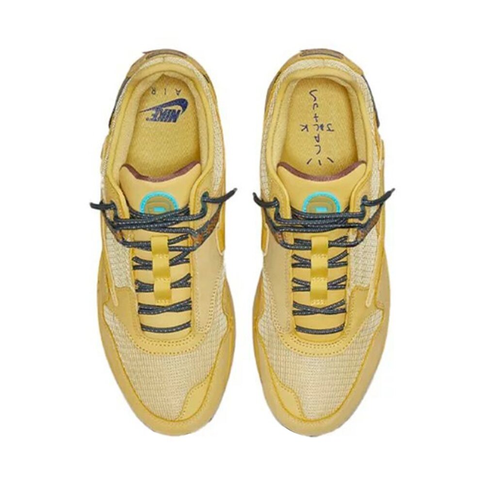 ナイキ　エアフォース1 women's 24.5cm ラヴィア フローラ(V-Line Trimmer Flora)orケディオス グルーミング